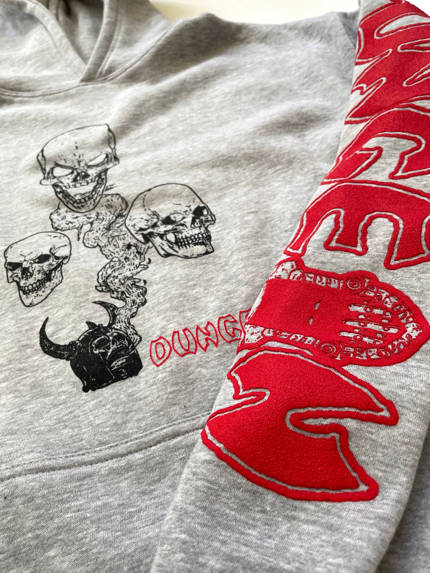 DUNGEON NO BODY LIVES - HOOD Large