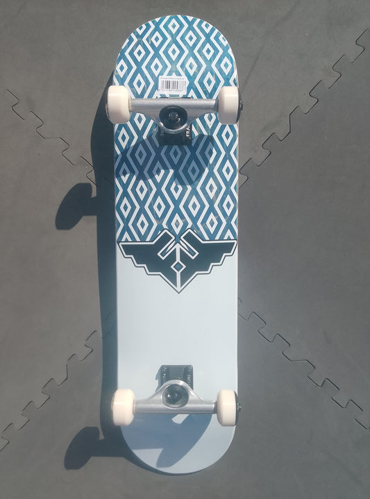 Fracture blue and white complete 7.75' image 0