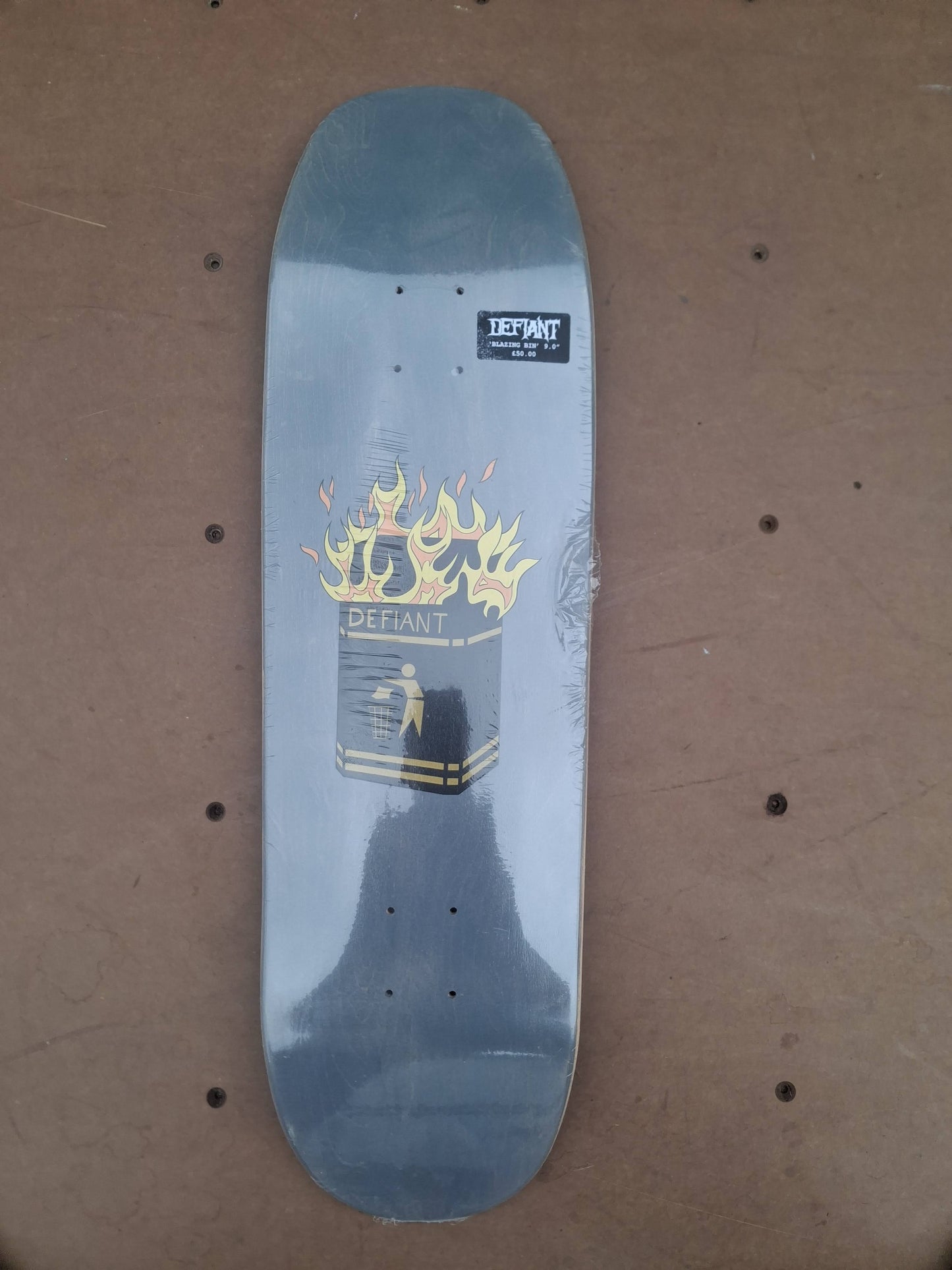 Defiant Skateboards Blazing bin graphic 9